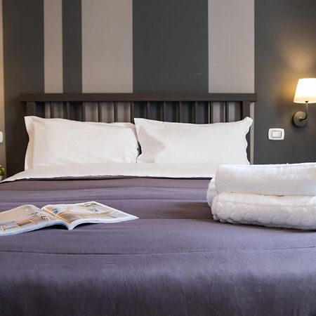 Balate Maqueda B&B Палермо Стая снимка