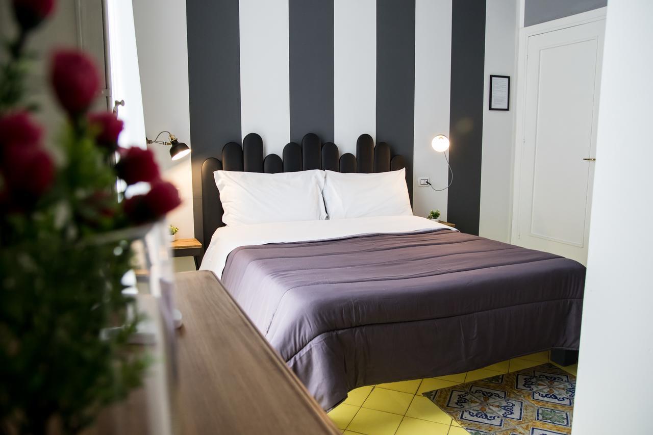 Balate Maqueda B&B Палермо Стая снимка